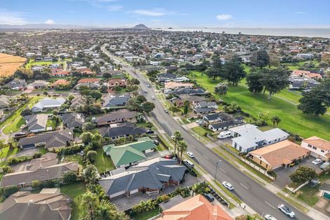 Photo of property in 152 Gravatt Road, Papamoa Beach, Papamoa, 3118
