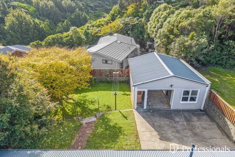 Photo of property in 19 Holly Grove, Maungaraki, Lower Hutt, 5010