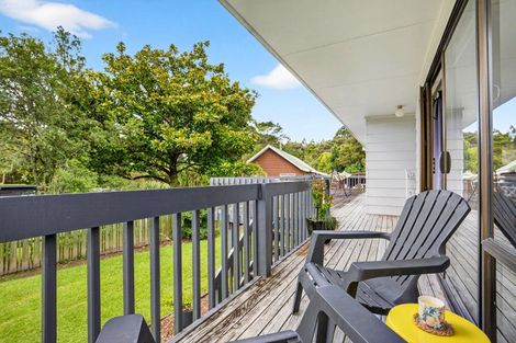 Photo of property in 8 Wirihana Road, Titirangi, Auckland, 0604
