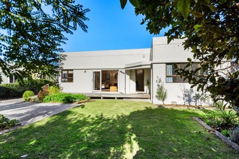 Photo of property in 16 Douglas Mclean Avenue, Marewa, Napier, 4110