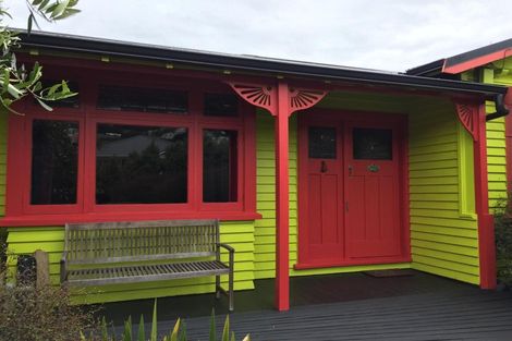 Photo of property in 28 Palm Avenue, Lyall Bay, Wellington, 6022