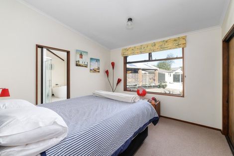 Photo of property in 37 Chinnerys Road, Woodend, 7610