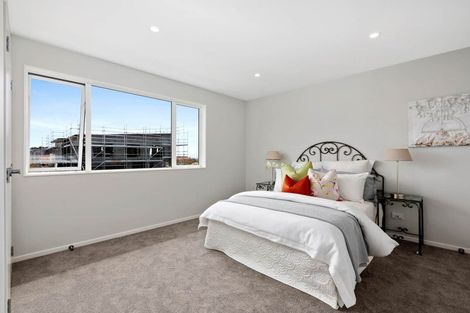 Photo of property in 28 Cassidy Drive, Orewa, 0931