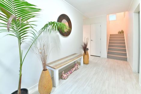 Photo of property in 3/252 Hibiscus Coast Highway, Orewa, 0931