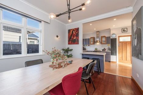 Photo of property in 19 Palm Avenue, Lyall Bay, Wellington, 6022