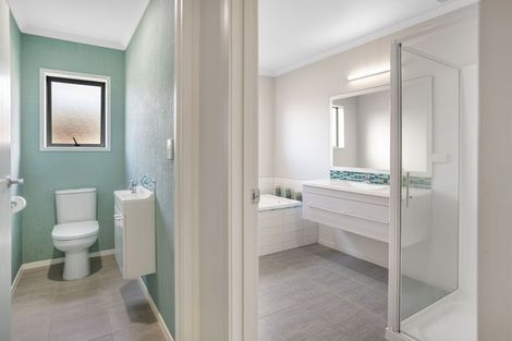Photo of property in 1 Bravo Place, Whitianga, 3510