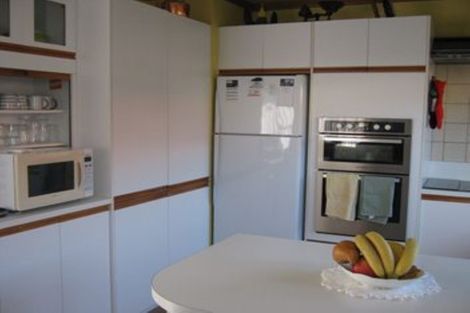 Photo of property in 3/18 Milton Road, Orewa, 0931