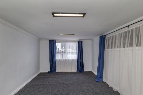 Photo of property in 13 Morgan Crescent, Levin, 5510