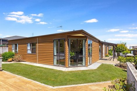 Photo of property in 49 James Cook Drive, Whitby, Porirua, 5024