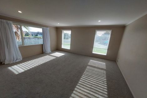 Photo of property in 10 Madison Street, Cambridge, 3434