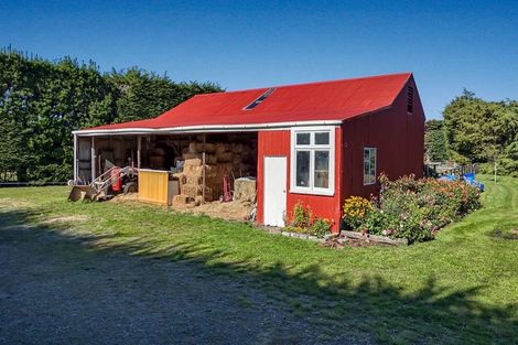 Photo of property in 2 Powells Road, Oxford, 7430