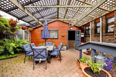 Photo of property in 33 Mccarthy Street, Hawera, 4610