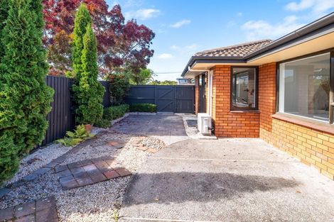 Photo of property in 22 Lake Terrace Road, Burwood, Christchurch, 8061
