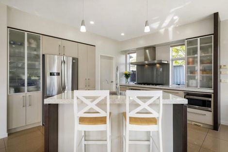 Photo of property in 4 Laurel Oak Drive, Schnapper Rock, Auckland, 0632