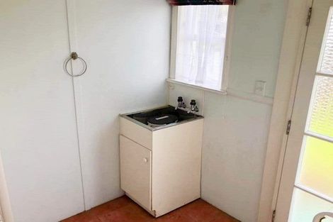 Photo of property in 1/103 Clevedon Road, Papakura, 2110