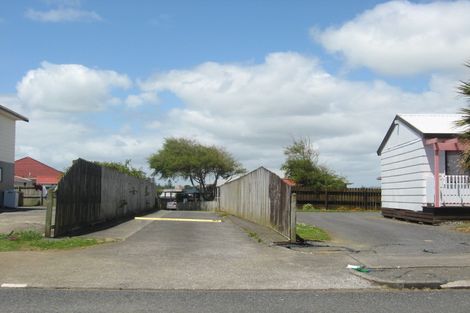 Photo of property in 77 Maplesden Drive, Clendon Park, Auckland, 2103