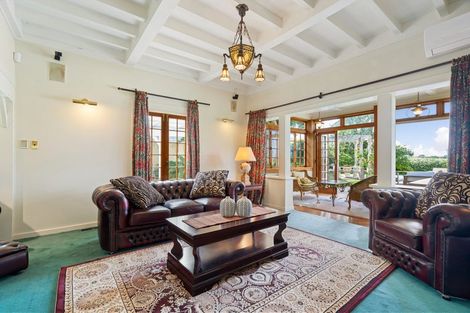 Photo of property in 7 Marine Terrace, Bayswater, Auckland, 0622