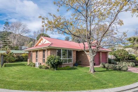 Photo of property in St Lukes Close, 41a Pehi Kupa Street, Waikanae, 5036