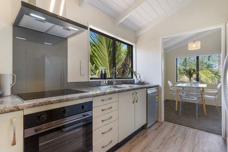 Photo of property in 6/60 Birkdale Road, Birkdale, Auckland, 0626