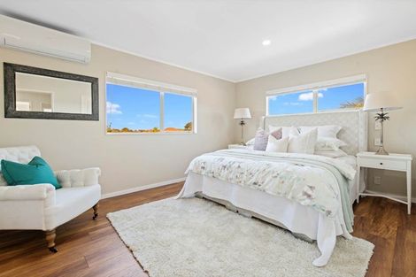 Photo of property in 13 Oakridge Way, Northpark, Auckland, 2013
