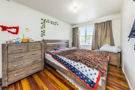 Photo of property in 92 Portage Road, New Lynn, Auckland, 0600