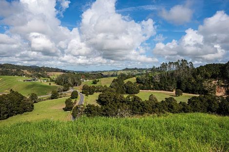 Photo of property in 362a Whananaki Road North, Opuawhanga, Hikurangi, 0181