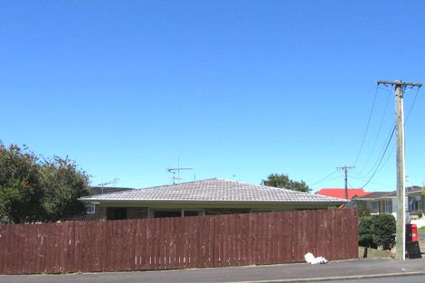 Photo of property in 3/162 Onewa Road, Northcote, Auckland, 0627