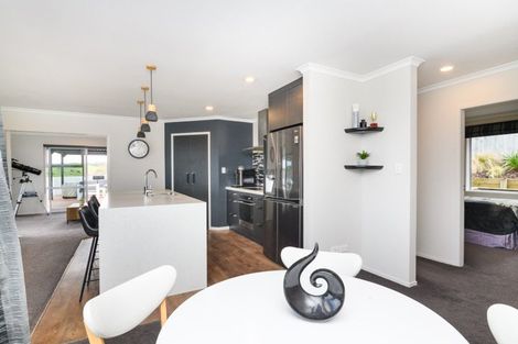 Photo of property in 36 Macdonald Heights, Feilding, 4702