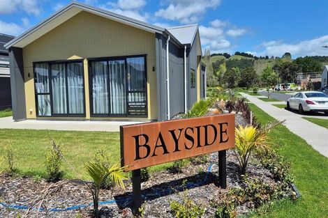 Photo of property in 28 Ferndale Drive, Kawakawa Bay, 2585