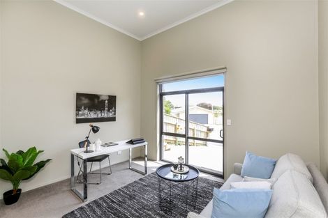 Photo of property in 14 Lavender Close, Spotswood, New Plymouth, 4310