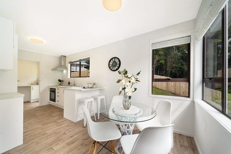 Photo of property in 11 Pimento Place, New Lynn, Auckland, 0600