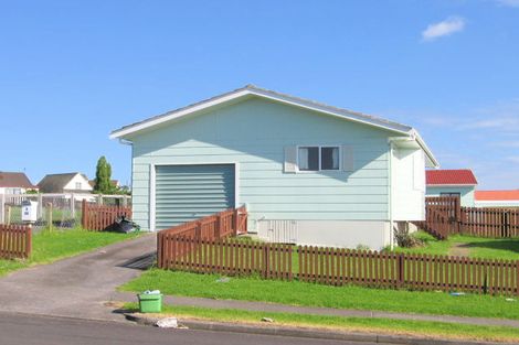 Photo of property in 1/70 Charntay Avenue, Clover Park, Auckland, 2019