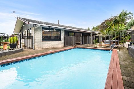 Photo of property in 6 Ranfurly Place, Te Kamo, Whangarei, 0112