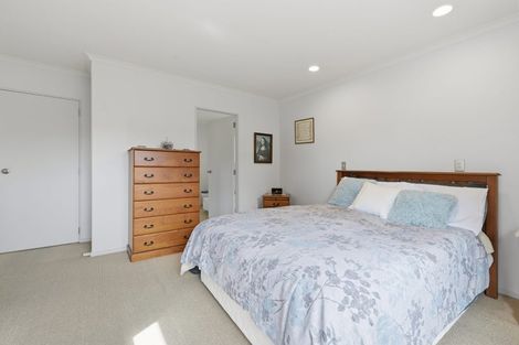 Photo of property in 10 Evansbel Place, Papamoa Beach, Papamoa, 3118
