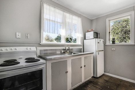 Photo of property in 31 Arimu Road, Papakura, 2110