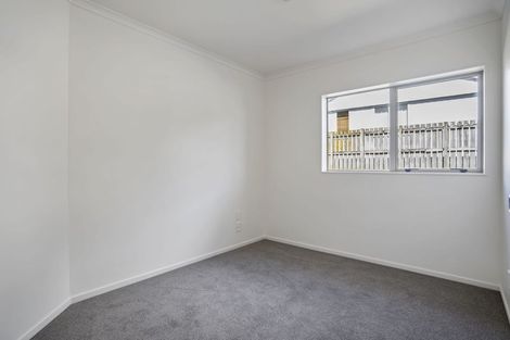 Photo of property in 70d Kayes Road, Pukekohe, 2120