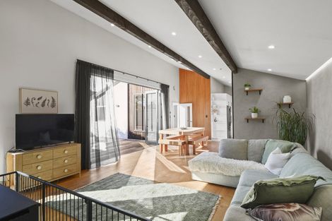 Photo of property in 19 Dunbarton Street, Redwood, Christchurch, 8051