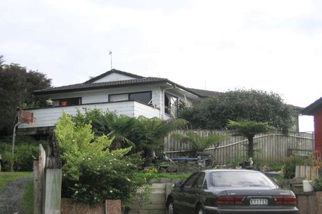 Photo of property in 6 Lowell Place, Massey, Auckland, 0614
