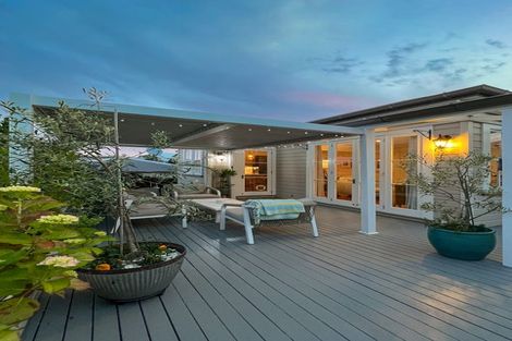 Photo of property in 2/6 Georgia Terrace, Albany, Auckland, 0632