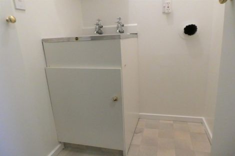 Photo of property in 27 Darvel Street, Riccarton, Christchurch, 8011