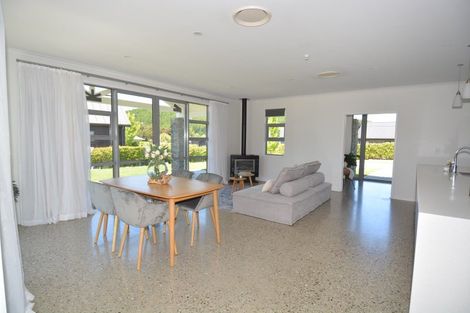 Photo of property in 4 Avalanche Place, Wanaka, 9305