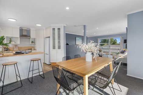 Photo of property in 9 Whitby Place, Welcome Bay, Tauranga, 3112