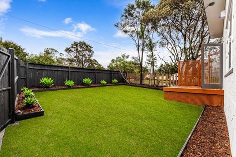 Photo of property in 27 Withers Road, Glen Eden, Auckland, 0602