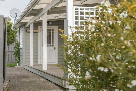 Photo of property in 9 Queen Street, Westport, 7825