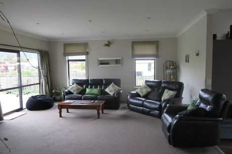 Photo of property in 4 Ken Wadsworth Way, Stoke, Nelson, 7011