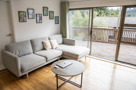 Photo of property in 637 Swanson Road, Swanson, Auckland, 0612
