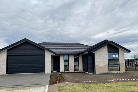 Photo of property in 4 Eileen Way, Rolleston, 7615