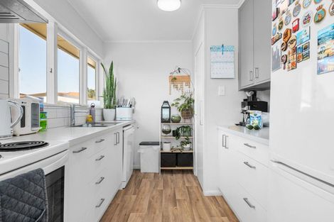 Photo of property in 9 Panair Crescent, Hillcrest, Hamilton, 3216