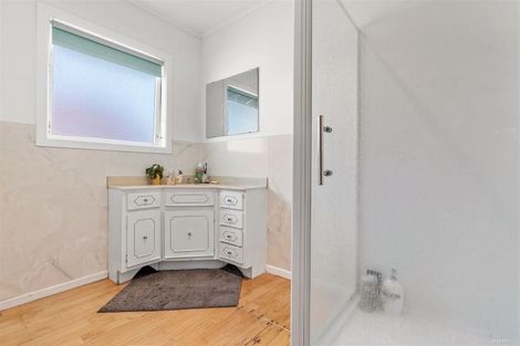 Photo of property in 154 View Road, Sunnyvale, Auckland, 0612