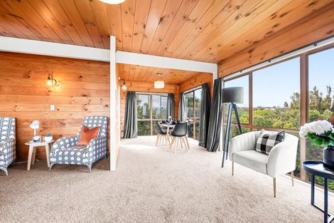 Photo of property in 12 Laurel Grove, Maungaraki, Lower Hutt, 5010